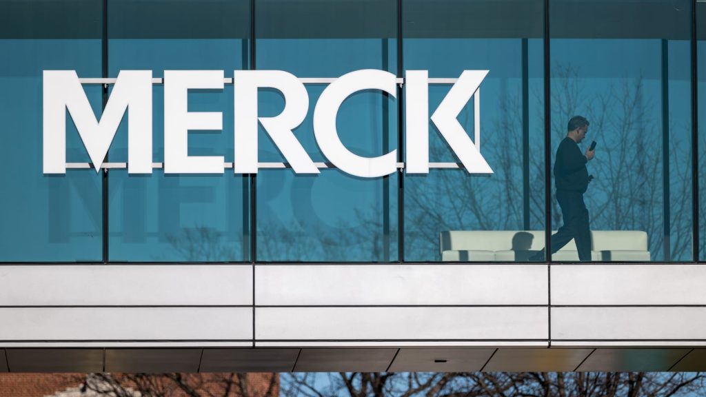 Merck signs weight loss pill licensing deal with Hansoh Pharma