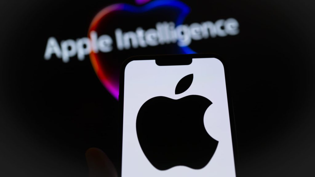 Apple’s market share slides in China, iPhone shipments decline: Kuo