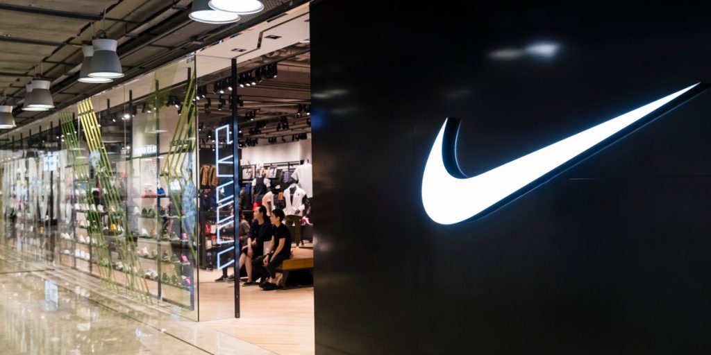 Bagaimana rencana CEO baru Nike untuk bangkit dari tahun terburuknya