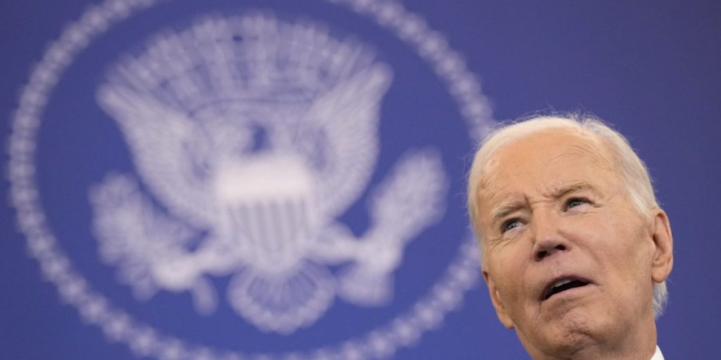 Biden akan mencabut penetapan negara sponsor terorisme di Kuba dalam kesepakatan untuk membebaskan tahanan—sebuah langkah yang kemungkinan akan segera dibatalkan di bawah pemerintahan Trump