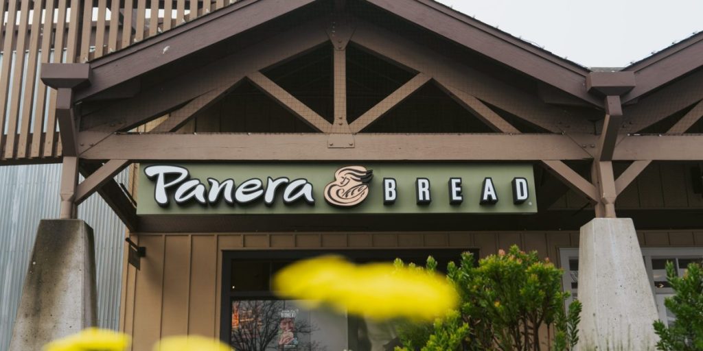 CEO perusahaan induk Panera berangkat setelah kurang dari 2 tahun