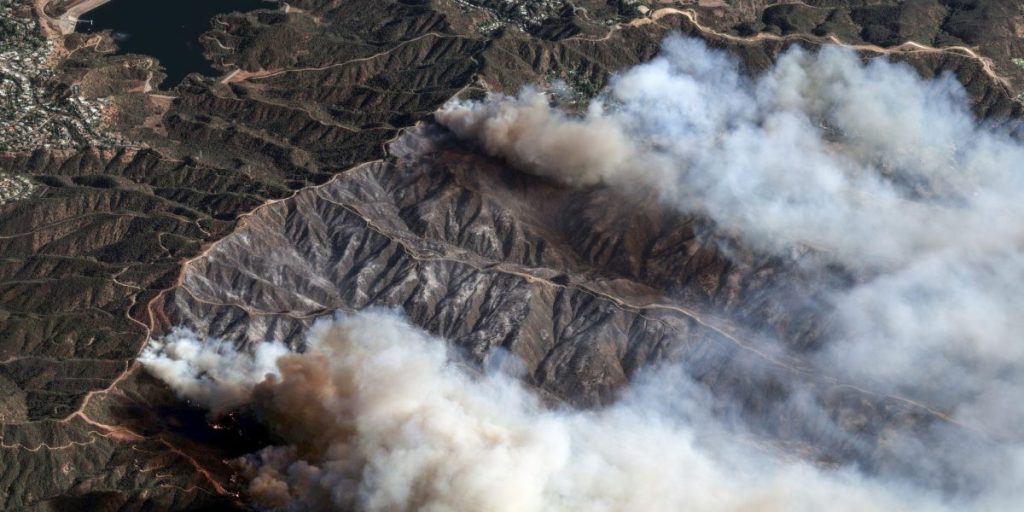 Korban tewas akibat kebakaran hutan di Los Angeles meningkat karena luas wilayah yang terbakar kini lebih besar dari San Francisco