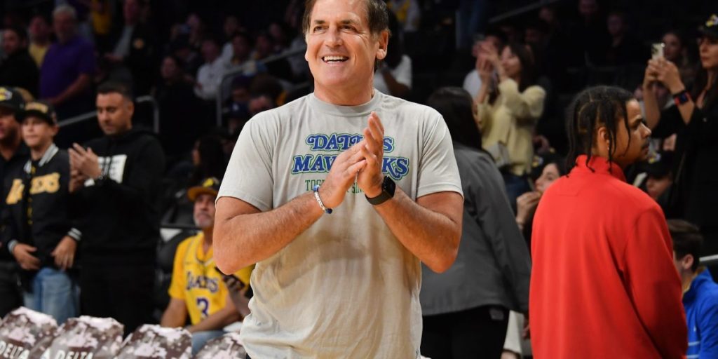 Mark Cuban mengatakan para CEO tidak memahami biaya perawatan kesehatan mereka. Inilah yang diajarkan oleh kesalahan salah satu pendiri Cost Plus Drugs kepadanya