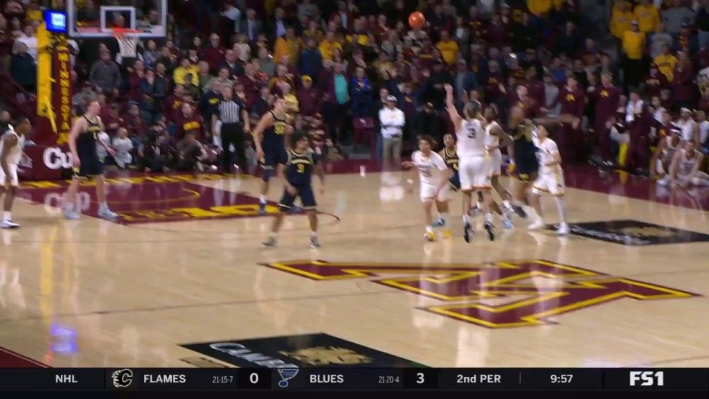 Minnesota mengalahkan Michigan 84-81 setelah buzzer-beater pemenang pertandingan Dawson Garcia dalam thriller perpanjangan waktu