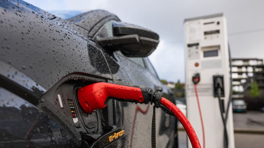 Norway set to be the first to fully transition to electric vehicles