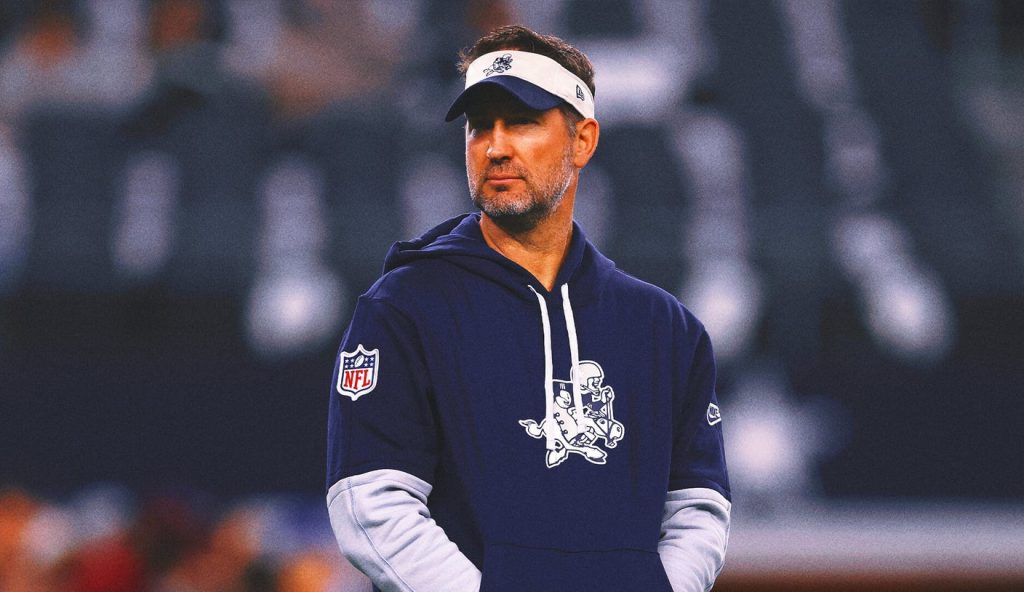 Para koboi melewati Deion Sanders dan lainnya, mempekerjakan Brian Schottenheimer sebagai pelatih berikutnya