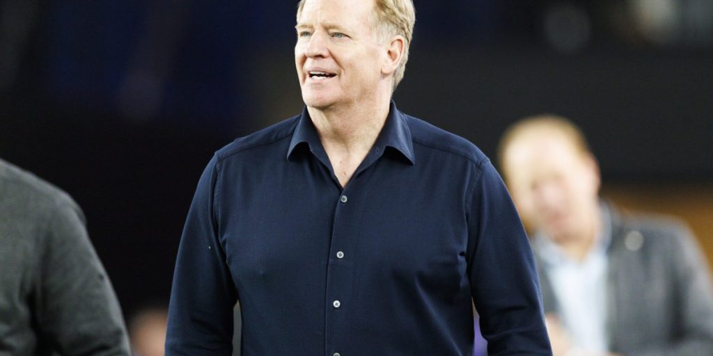 Roger Goodell mengirim surat kepada NFL 53 meminta magang di tahun 80an