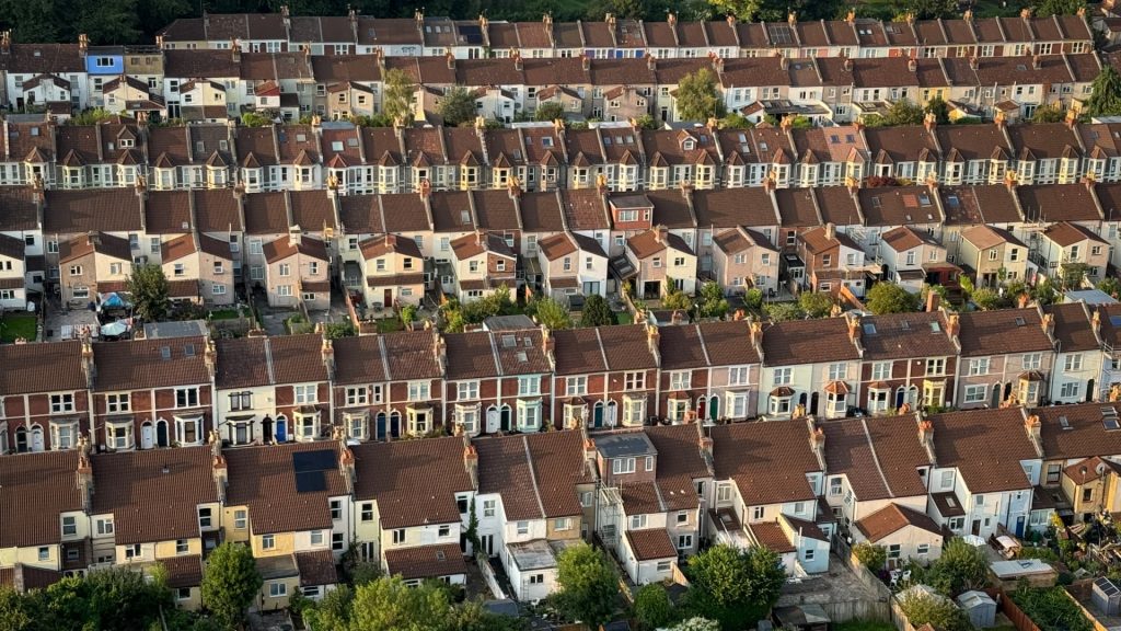 UK homeowners brace for higher mortgages as borrowing costs spike