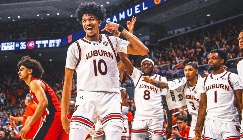 AP Top 25: Auburn Memegang Polling Pria yang Kuat; pramusim No. 1 kansas keluar