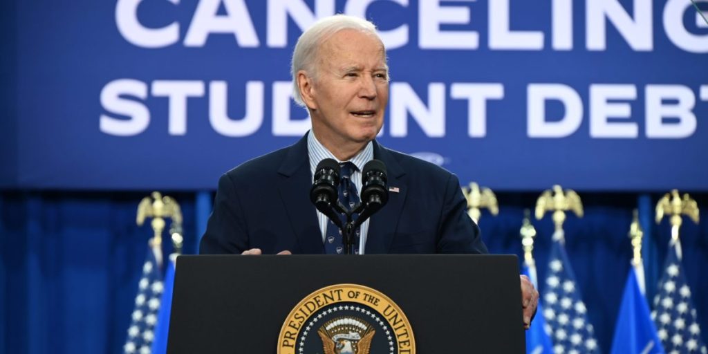 Banding Pengadilan Blok Bantuan Pinjaman Mahasiswa untuk 8 juta peminjam, menjaga program save era Biden di atas es