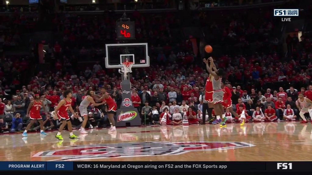 Bruce Thornton dari Ohio State membuat 3-pointer pemenang pertandingan melawan Maryland