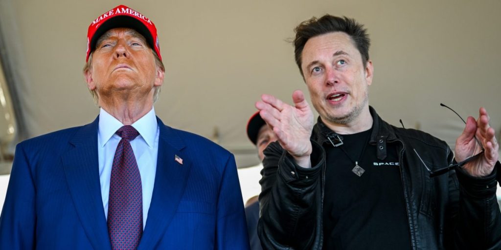 Daftar tugas Elon Musk yang terus bertambah termasuk bekerja dengan Boeing untuk mempercepat pengiriman jet Angkatan Udara Baru Trump yang baru