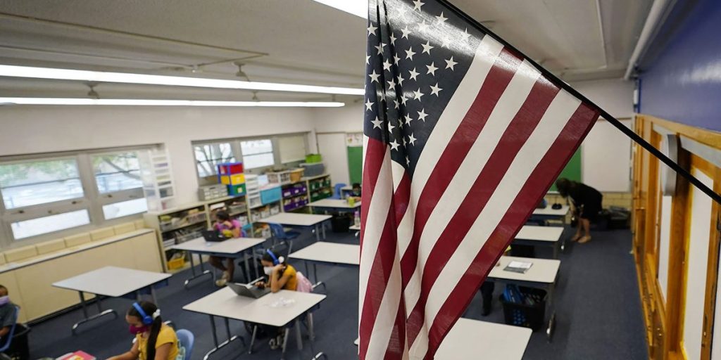 Denver Public School menuntut administrasi Trump untuk menjaga agen ICE dari lapangan sekolah