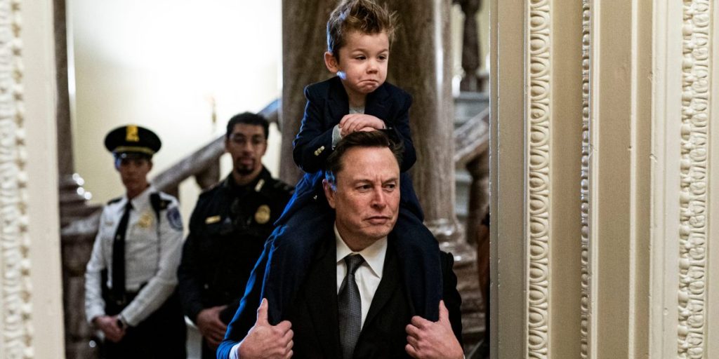 Elon Musk, ayah dari 13, berpikir dunia menghadapi ‘krisis underpopulation’; PBB mengatakan populasi akan terus tumbuh hingga 2100