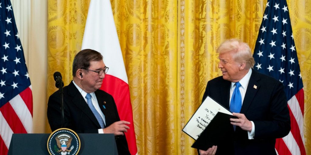 Ishiba Jepang menunjukkan cara bekerja dengan Trump di KTT pertama