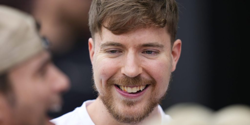 Mrbeast mengatakan membangun kerajaan YouTube senilai $ 700 juta di ‘Efek Sapi Ungu’