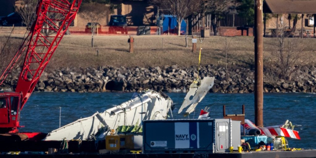 NTSB Probe Altitude Data dari Midair Collision dekat DC