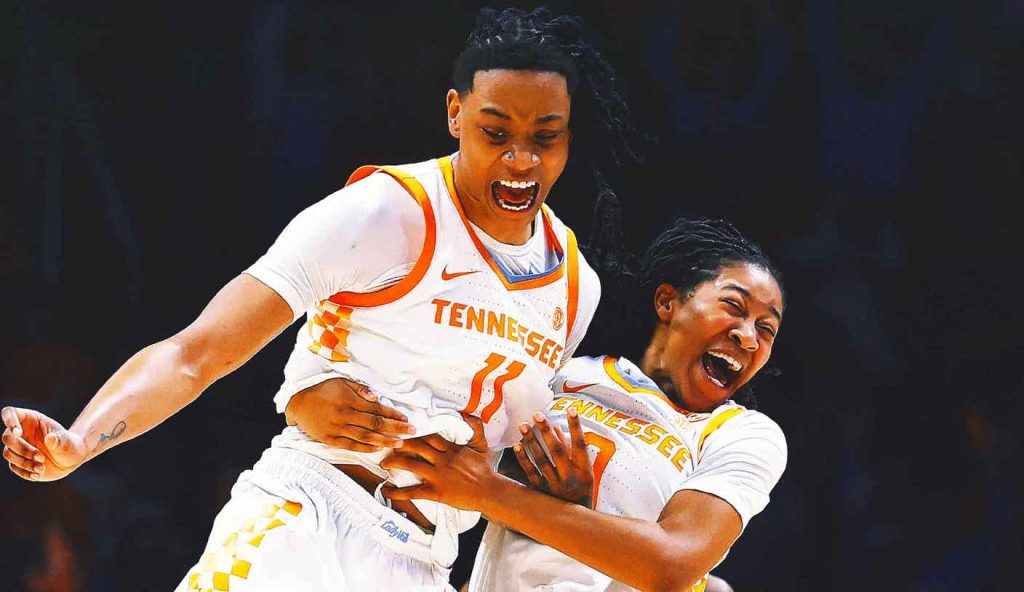 No. 19 Tennessee mengecewakan No. 5 UConn untuk kemenangan pertama Lady Vols dalam persaingan sejak 2007