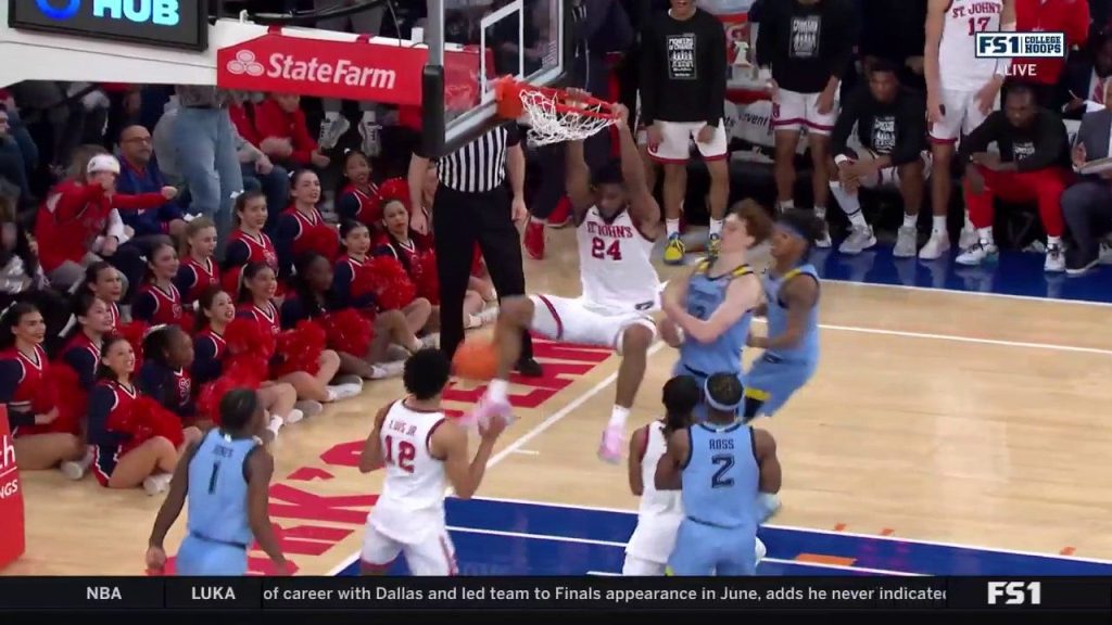 St John’s Zuby Ejiofor melempar monster dua tangan slam dunk vs marquette