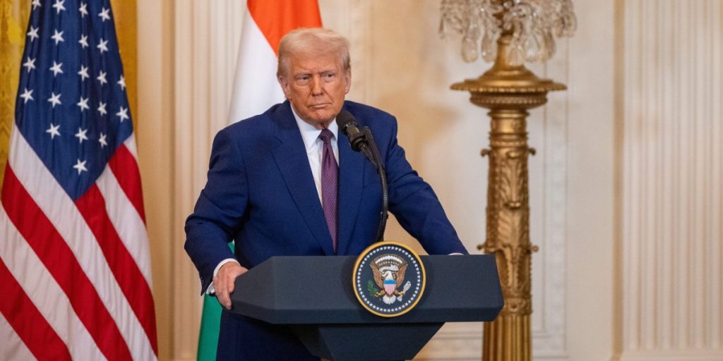 Trump memperingatkan Elon Musk membangun pabrik Tesla di India akan ‘sangat tidak adil’ untuk pemerintahannya