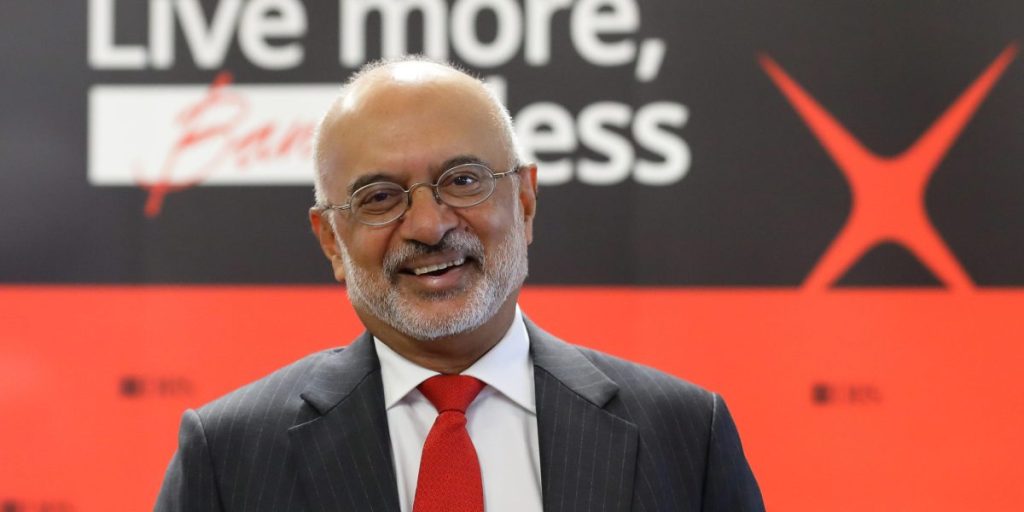 CEO DBS Piyush Gupta mendapat gumpalan gaji 57% setelah tahun terakhirnya yang memimpin bank terbesar di Asia Tenggara