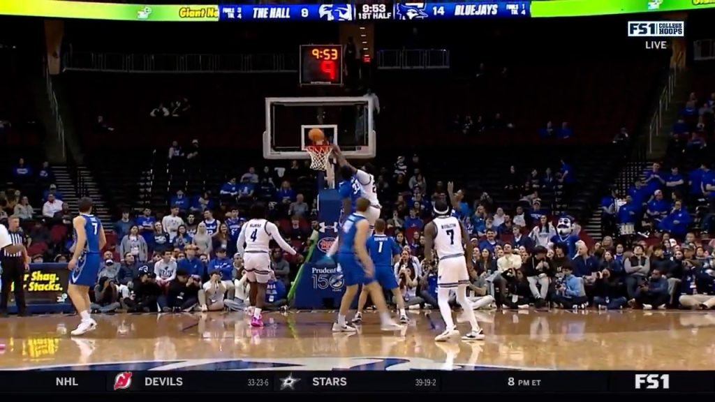 Fredrick King melakukan blok jahat dalam kemenangan Creighton atas Seton Hall