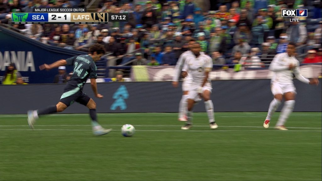 Paul Rothrock mengebor screamer di luar kotak untuk membantu Seattle Sounders ambil 2-1 memimpin di atas LAFC