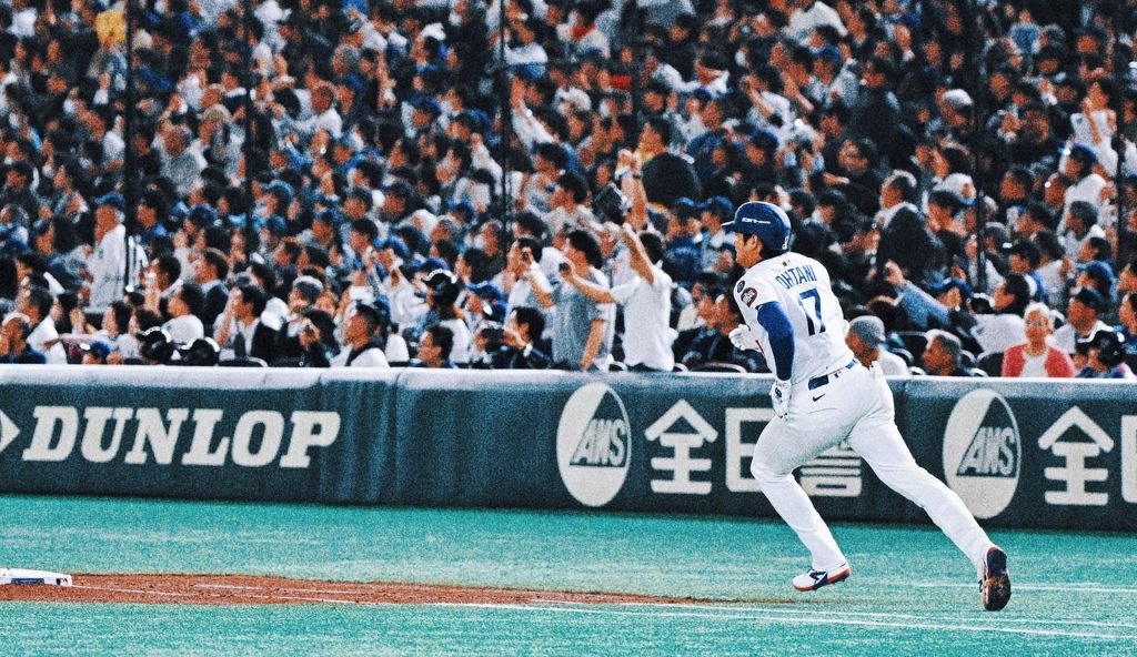 Shohei Ohtani menghancurkan homer pertama musim di depan kerumunan tuan rumah di Tokyo Dome