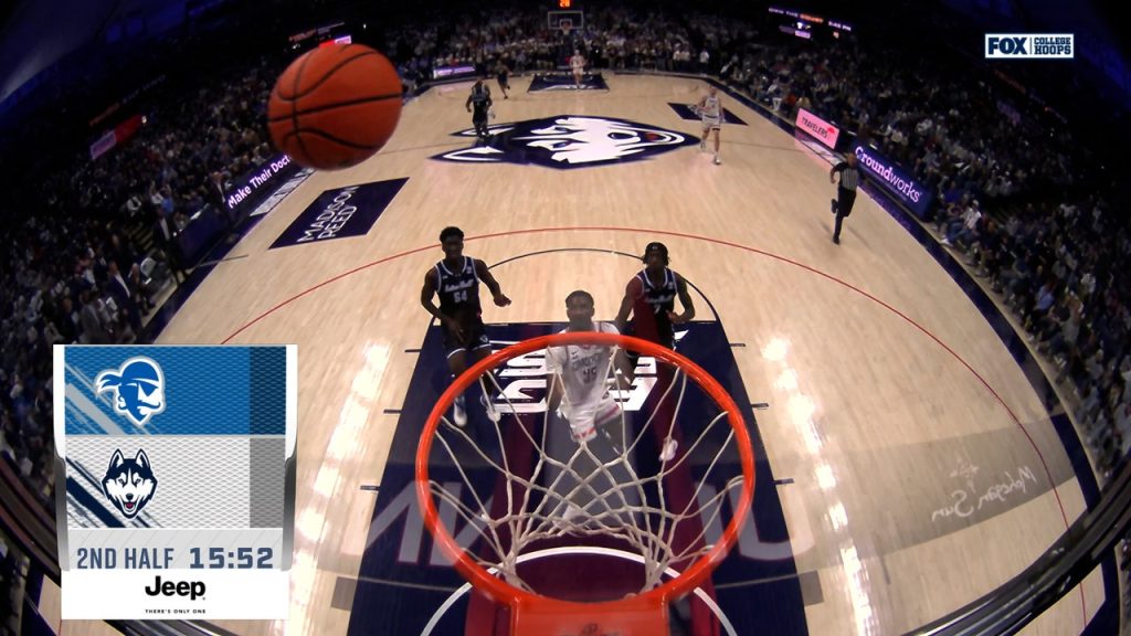 UConn’s Hassan Diarra melemparkannya dari kaca ke Samson Johnson untuk selai yang tidak nyata vs Seton Hall